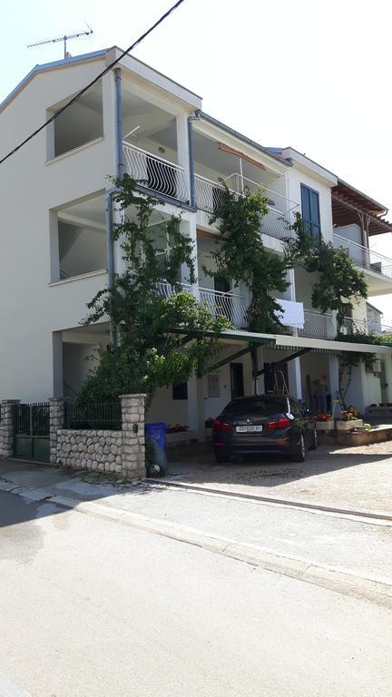 Apartments Davor Biograd Na Moru Exterior photo